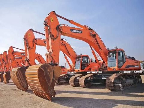 Understanding Excavator Machines: Types, Functions, Features, and Common Uses
